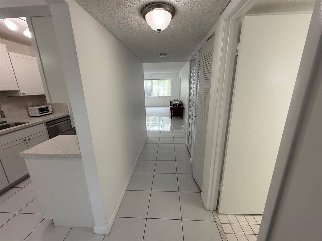 Tamarac, FL 33321,8405 NW 61st St #D208