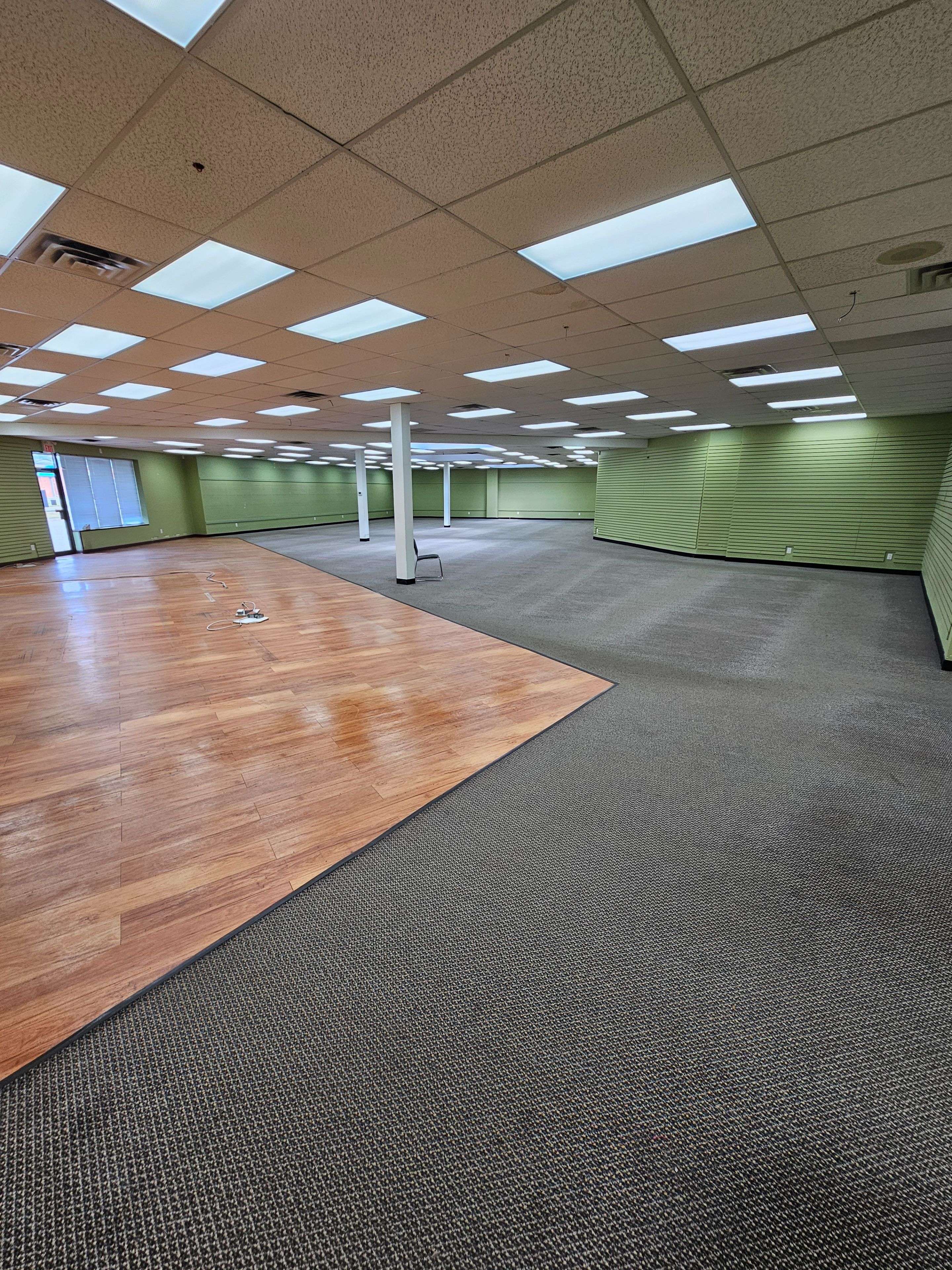 Barrie, ON L4N 5R7,15 Cedar Pointe DR #13 -16