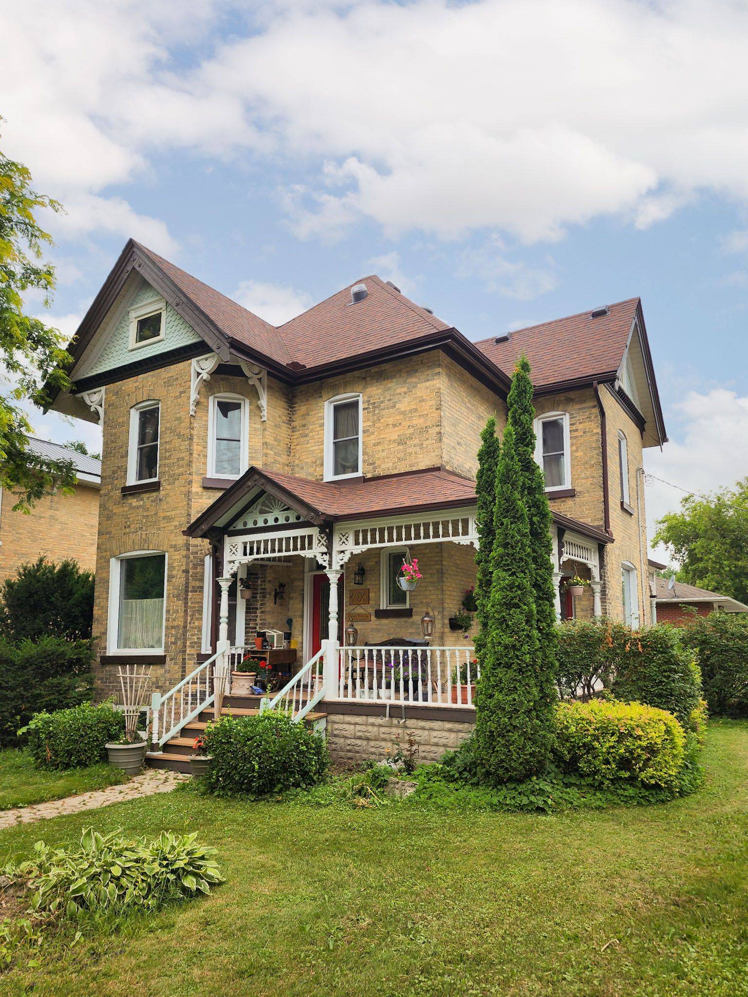North Perth, ON N4W 1P8,295 Livingstone AVE N