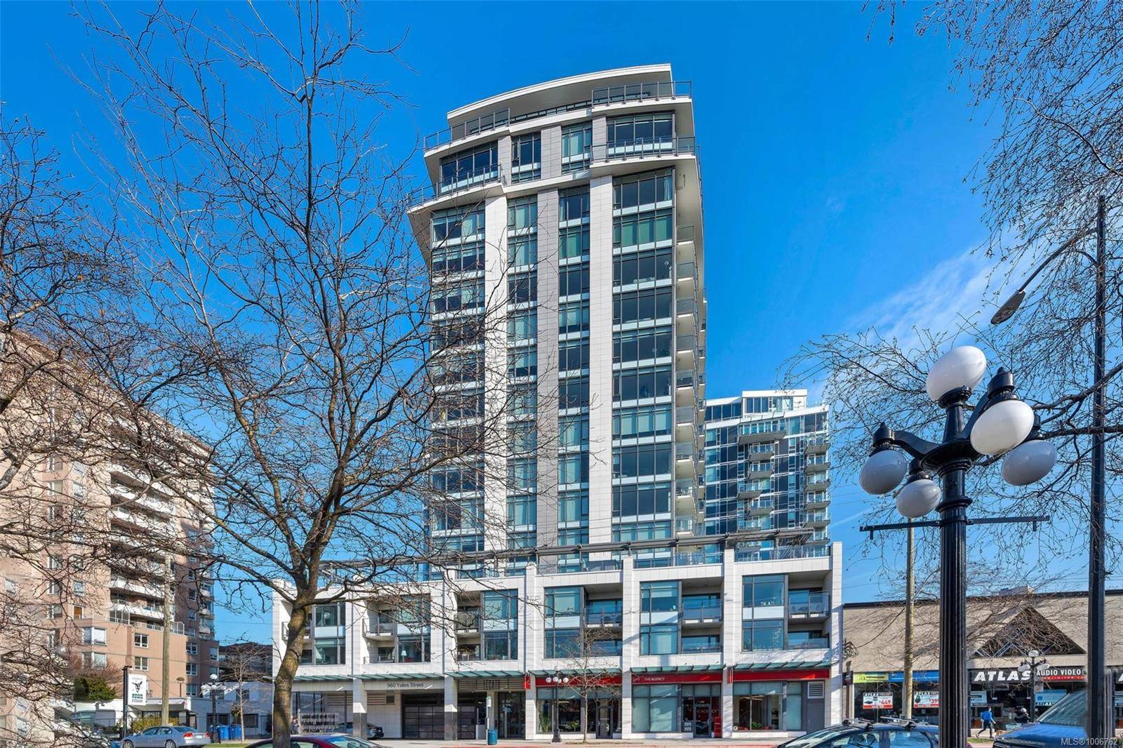 Victoria, BC V8V 3M3,960 Yates St #905