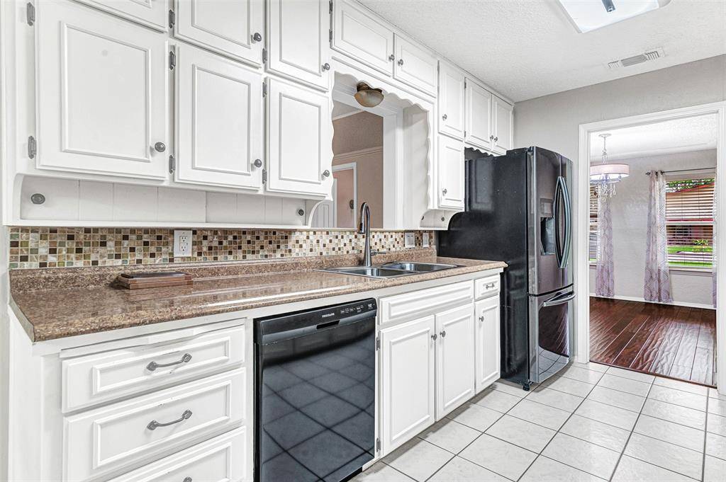 North Richland Hills, TX 76180,5504 Shady Meadow Street