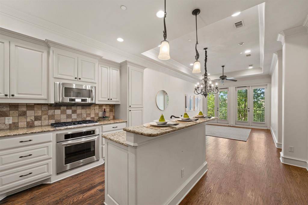 Colleyville, TX 76034,33 Main Street #220