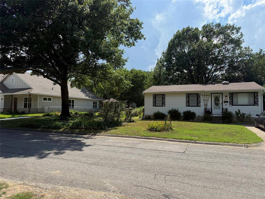Mckinney, TX 75069,1615 Oak Street