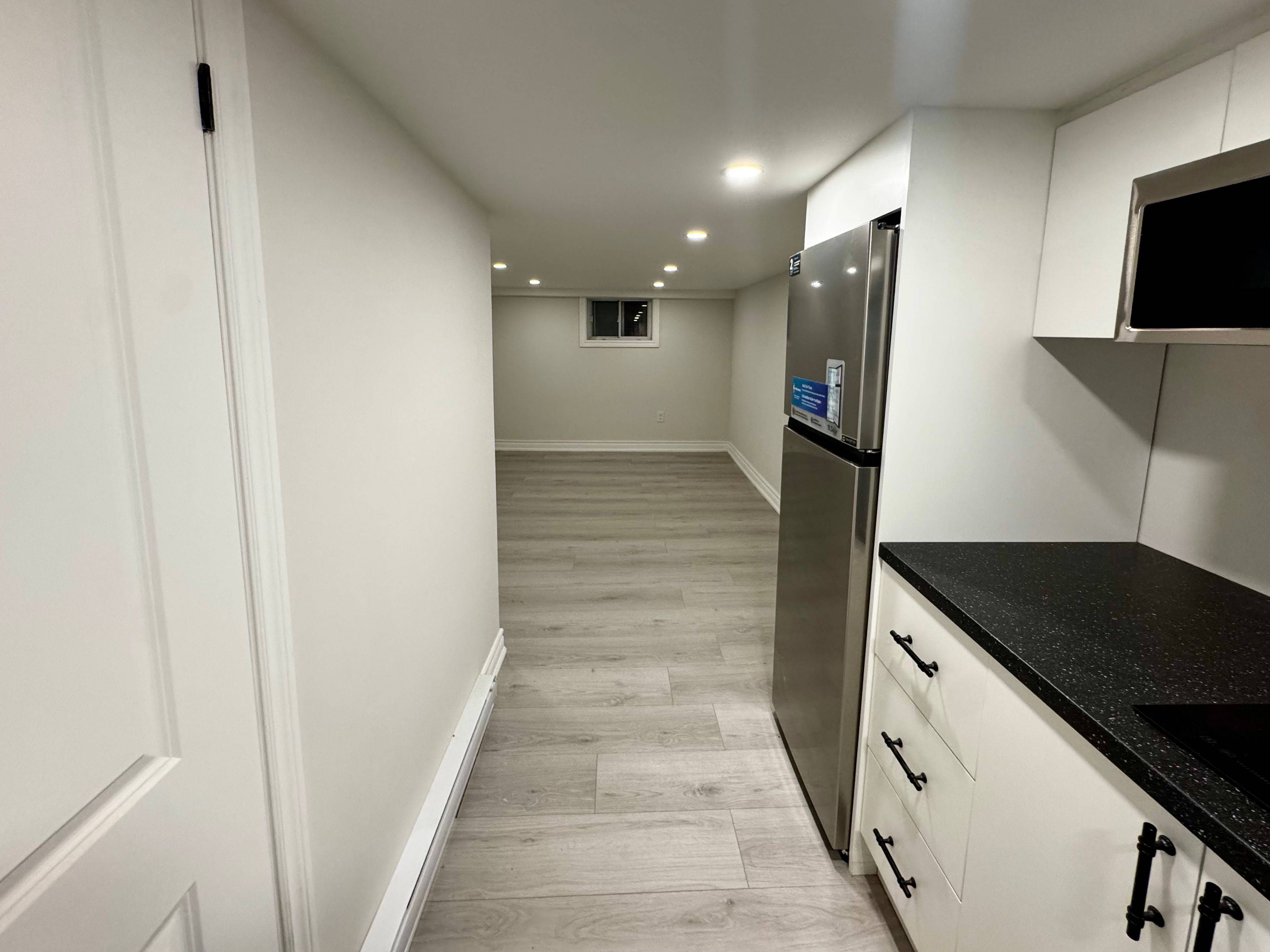 Richmond Hill, ON L4C 4T3,185 Rumble AVE #Bsmt B