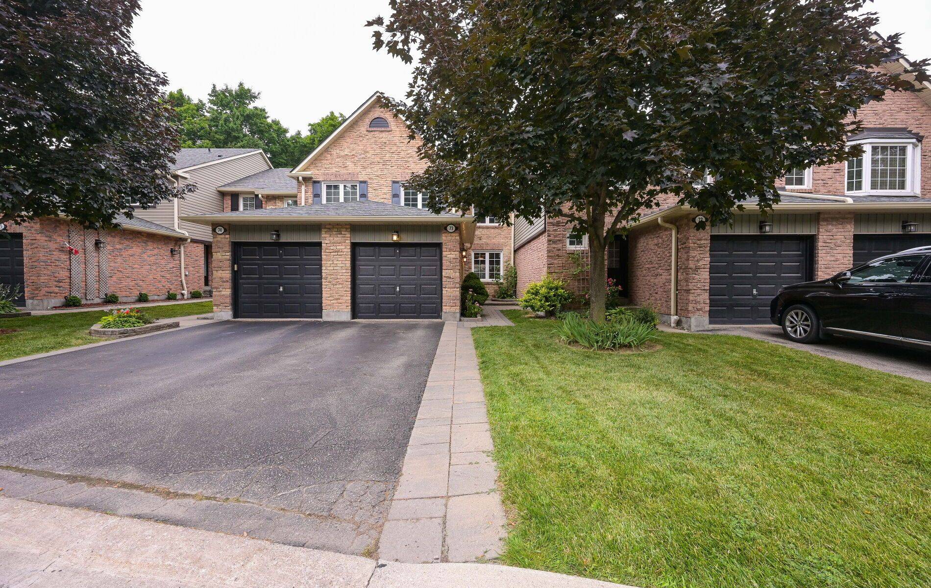 Mississauga, ON L5L 3M3,2766 Folkway DR #73
