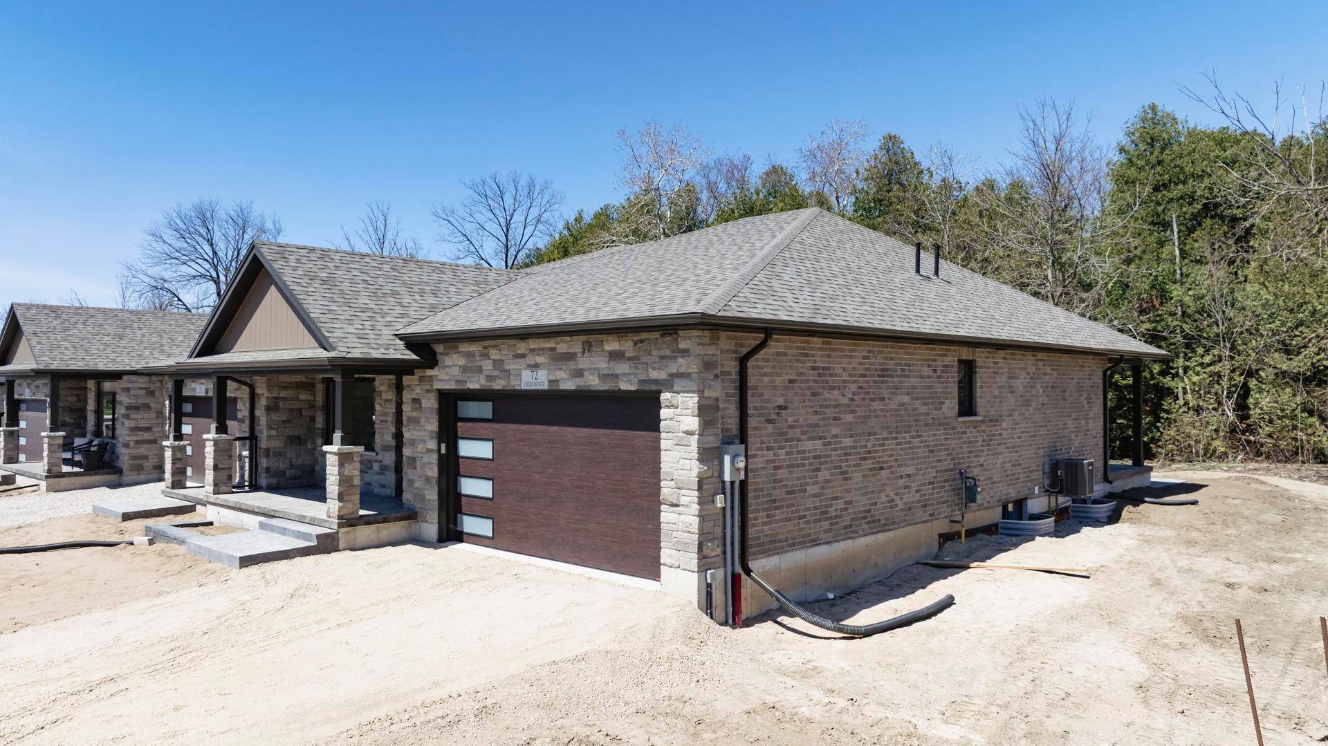 Bluewater, ON N0M 1G0,56 DEER RIDGE LN