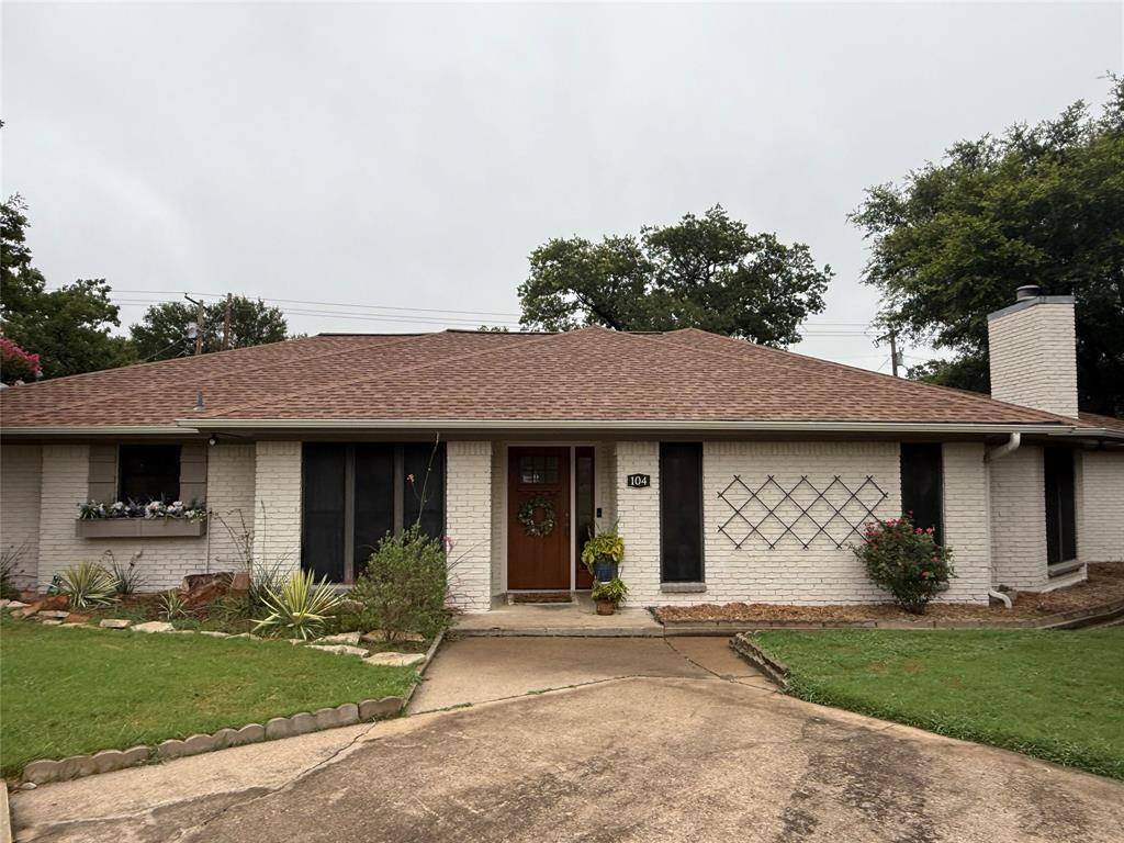 Mineral Wells, TX 76067,104 Cluster Drive