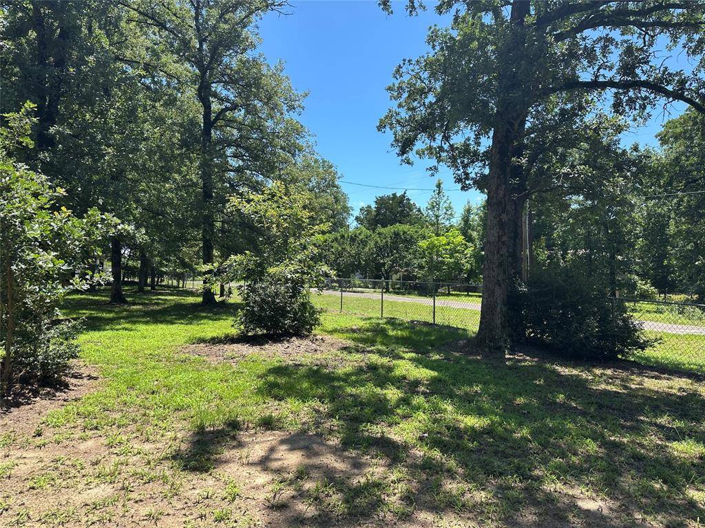 Murchison, TX 75778,437 Maple Drive