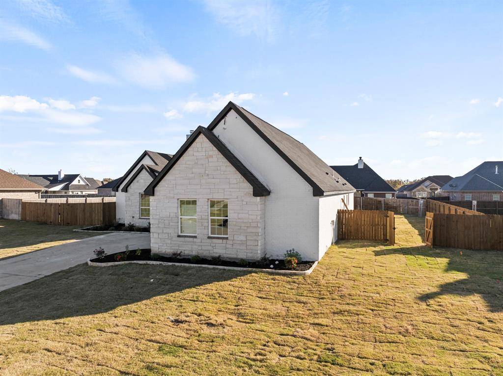 Mount Pleasant, TX 75455,1002 Stone Hill Street