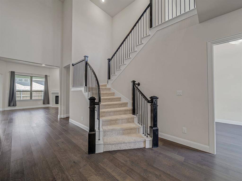 Rockwall, TX 75087,908 Hunters Creek Drive