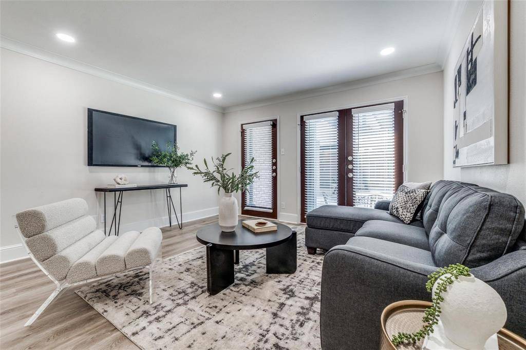 10211 Regal Oaks Drive #120, Dallas, TX 75230