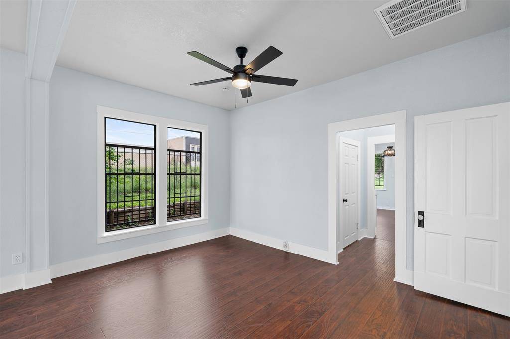 Fort Worth, TX 76164,2124 21st Street