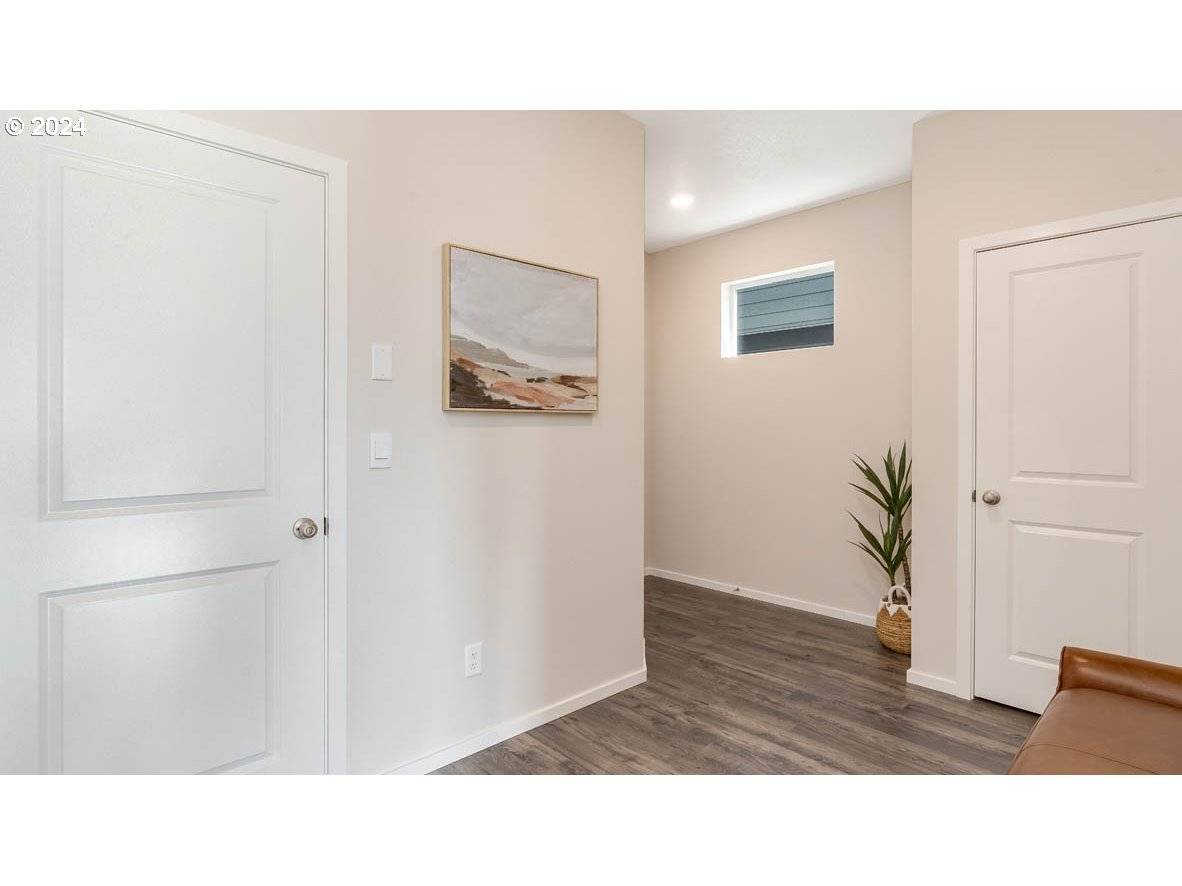 Salem, OR 97301,4866 Abraham AVE NE