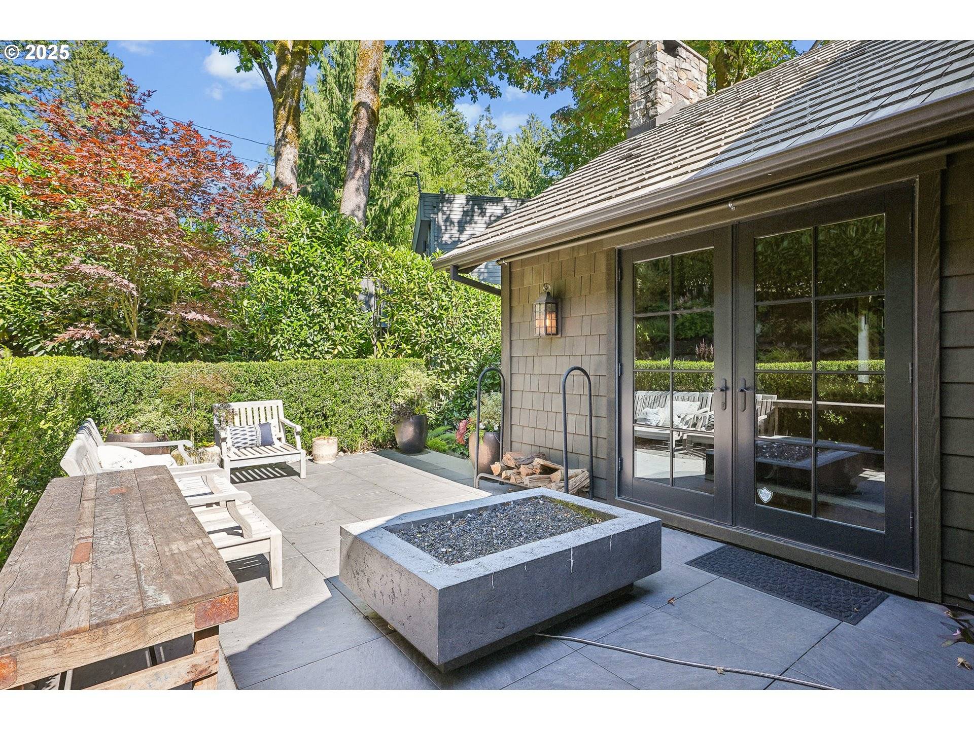 Portland, OR 97221,3930 SW GREENLEAF DR