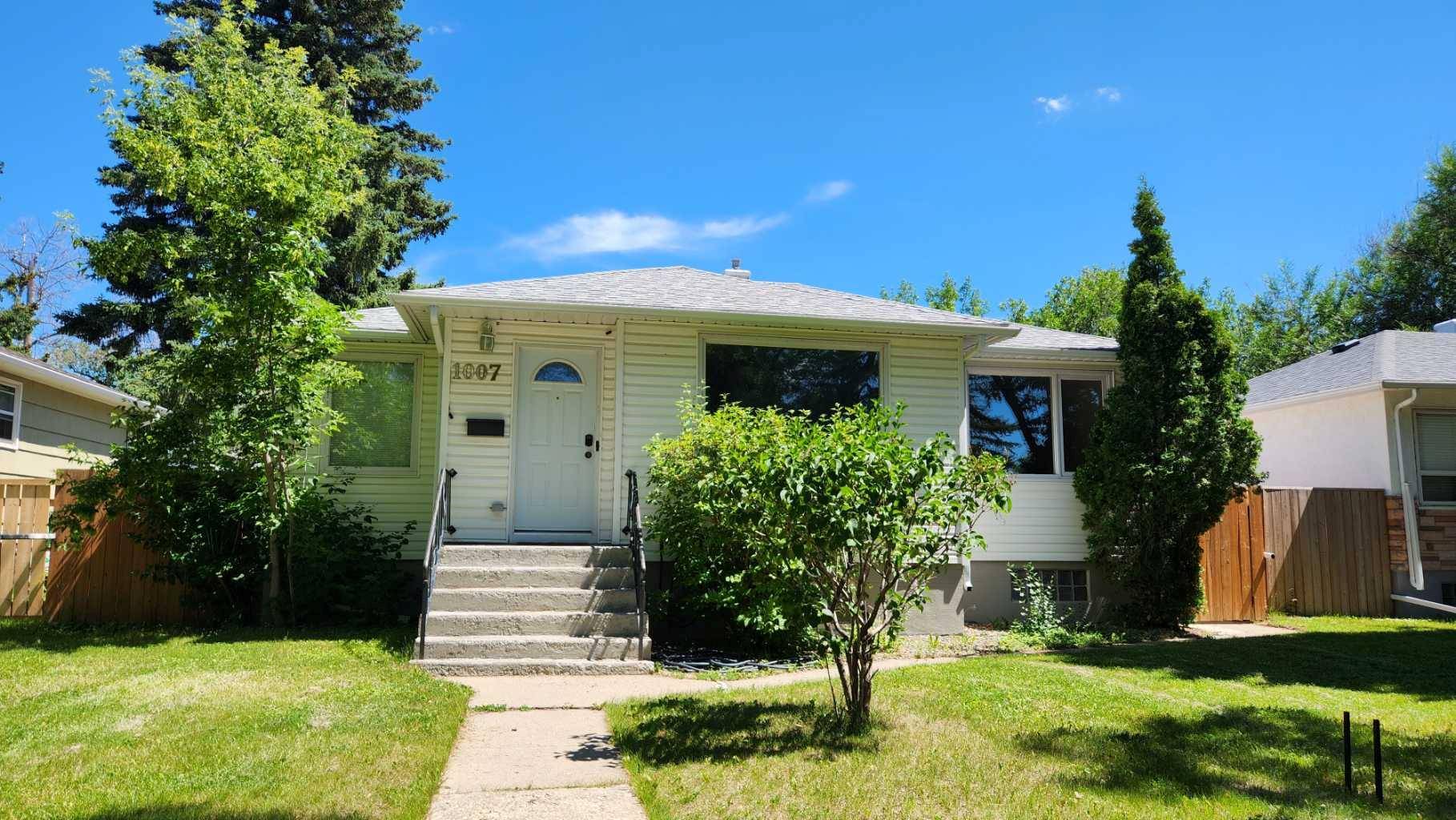 Lethbridge, AB T1K 1R9,1007 12B ST S