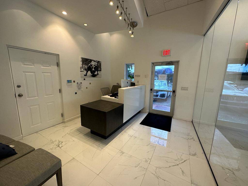 Hallandale Beach, FL 33009,423 NW 10th Ter