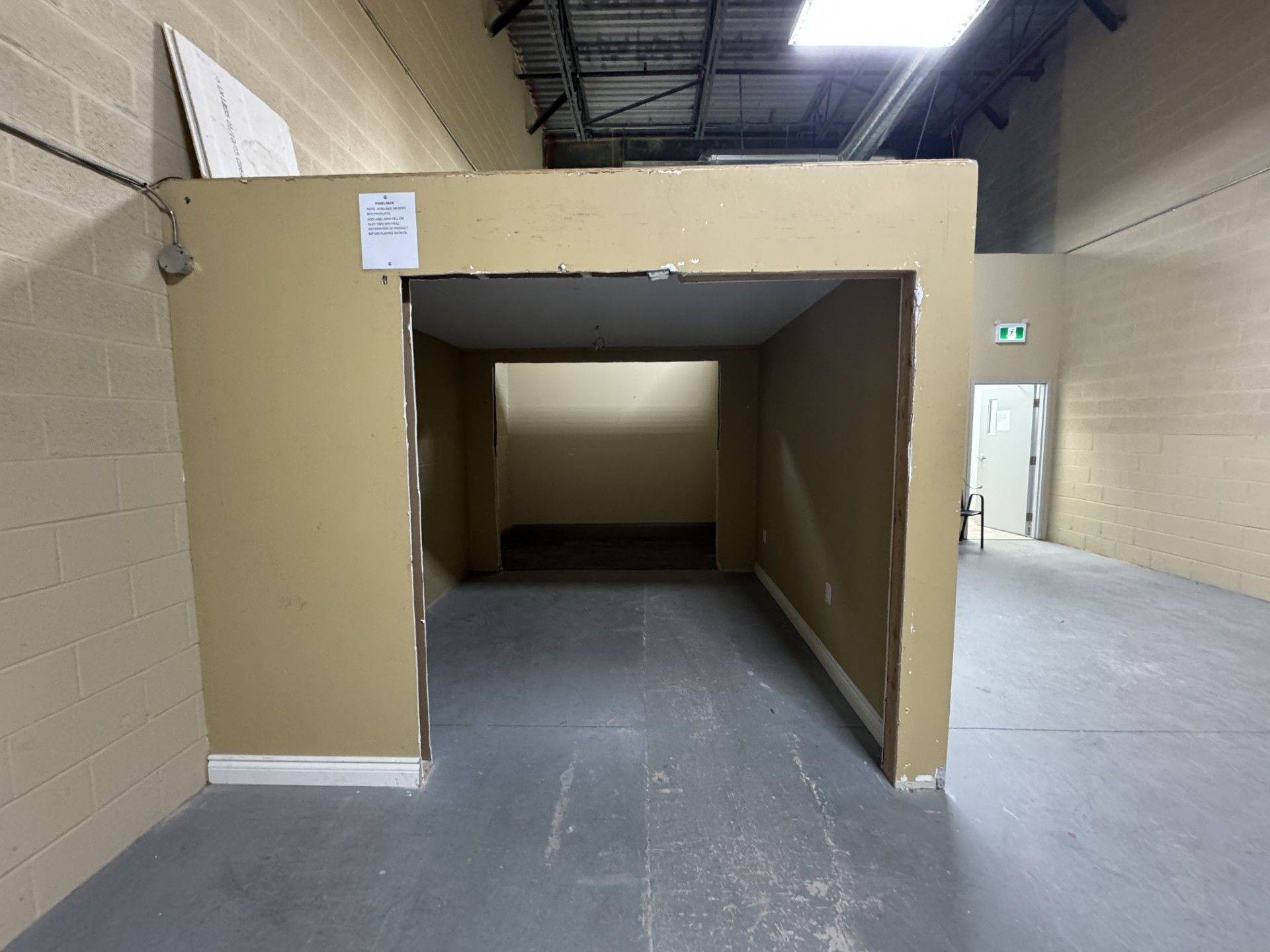 Mississauga, ON L5T 0B3,1200 Derry RD #13 (Back)