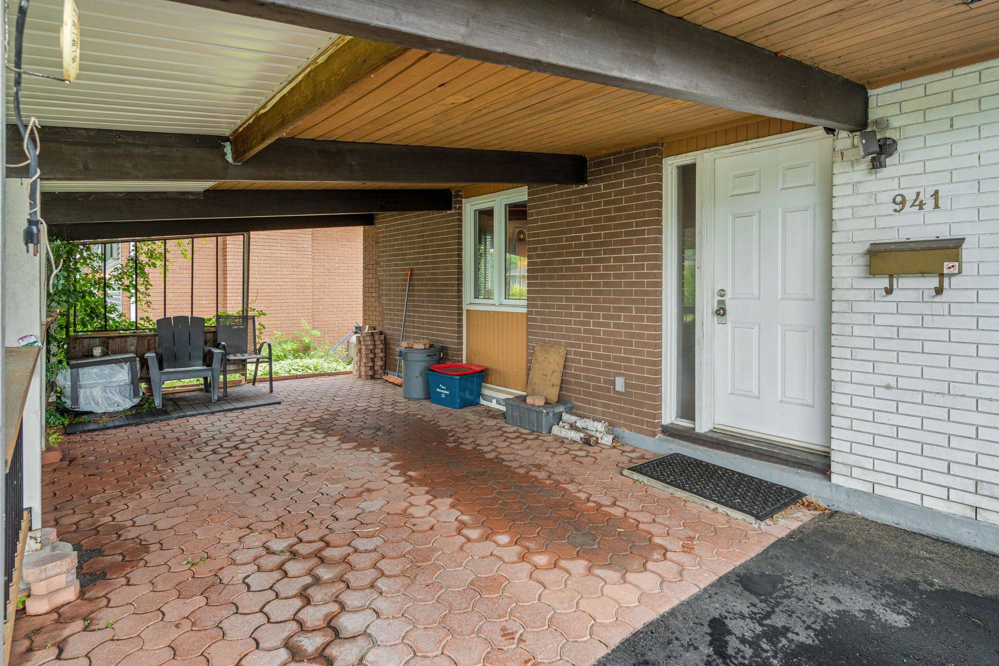 Billings Bridge - Riverside Park And Area, ON K1V 6K3,941 Cromwell DR