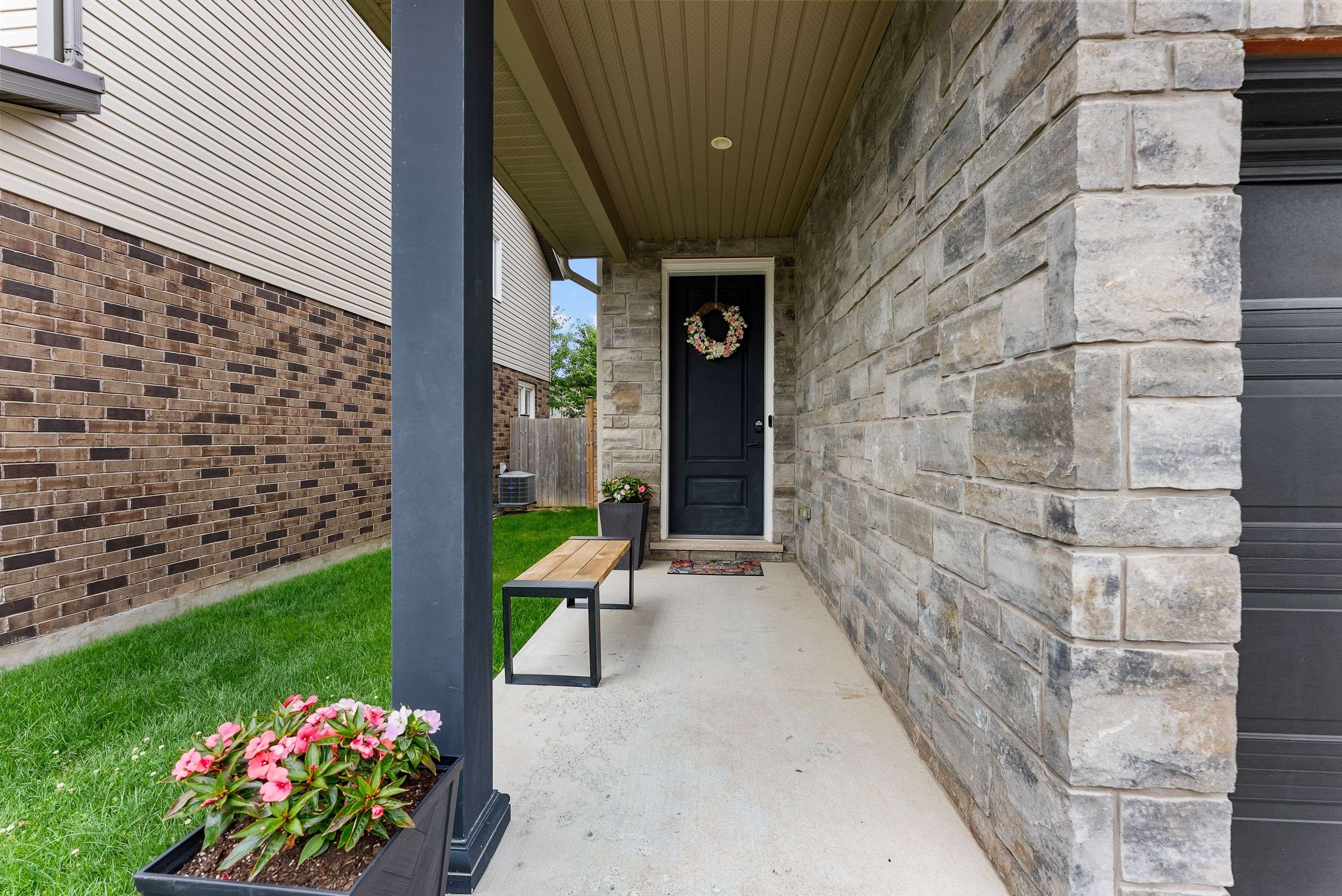Niagara Falls, ON L2H 0J1,6043 Wiens BLVD