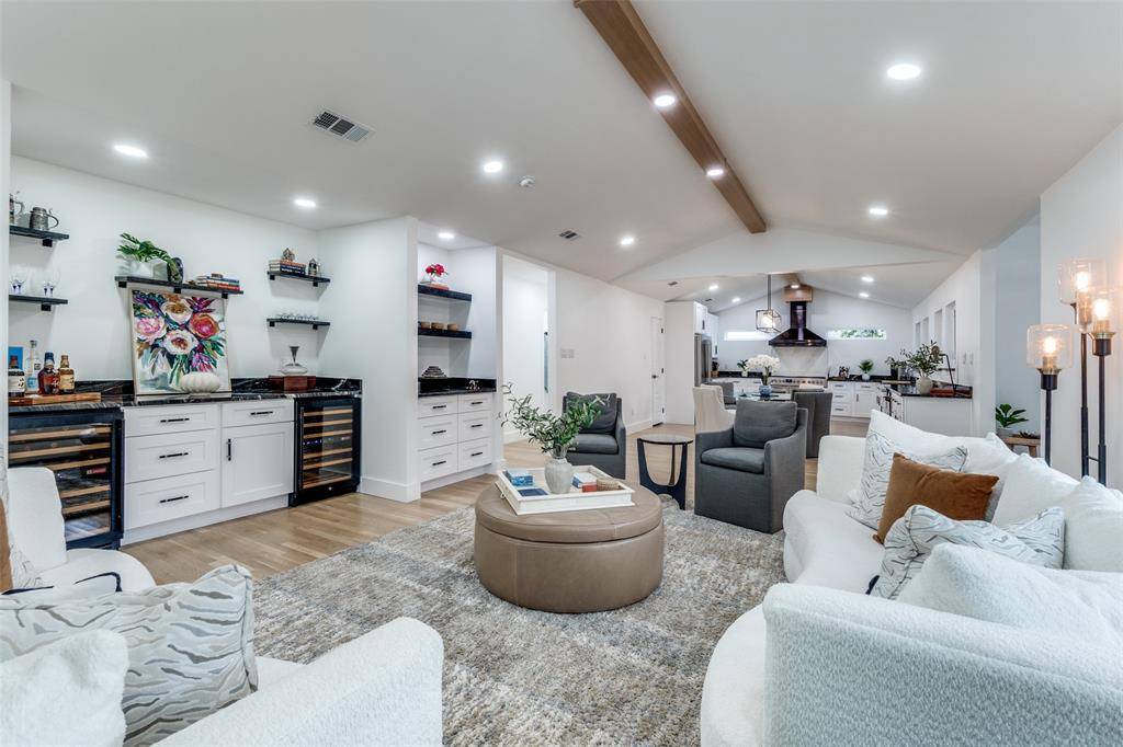 Dallas, TX 75214,6812 Coronado Avenue