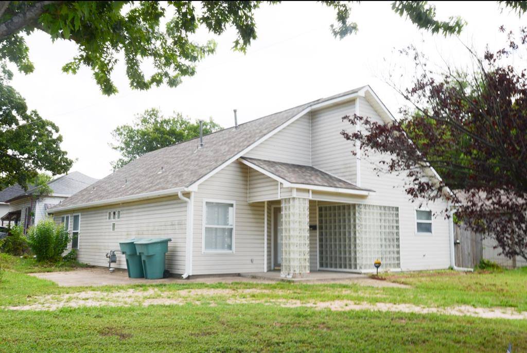 Sherman, TX 75090,1413 S Austin Street