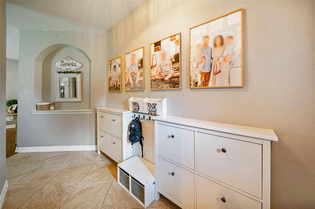 Celina, TX 75009,910 W Bois D Arc Street