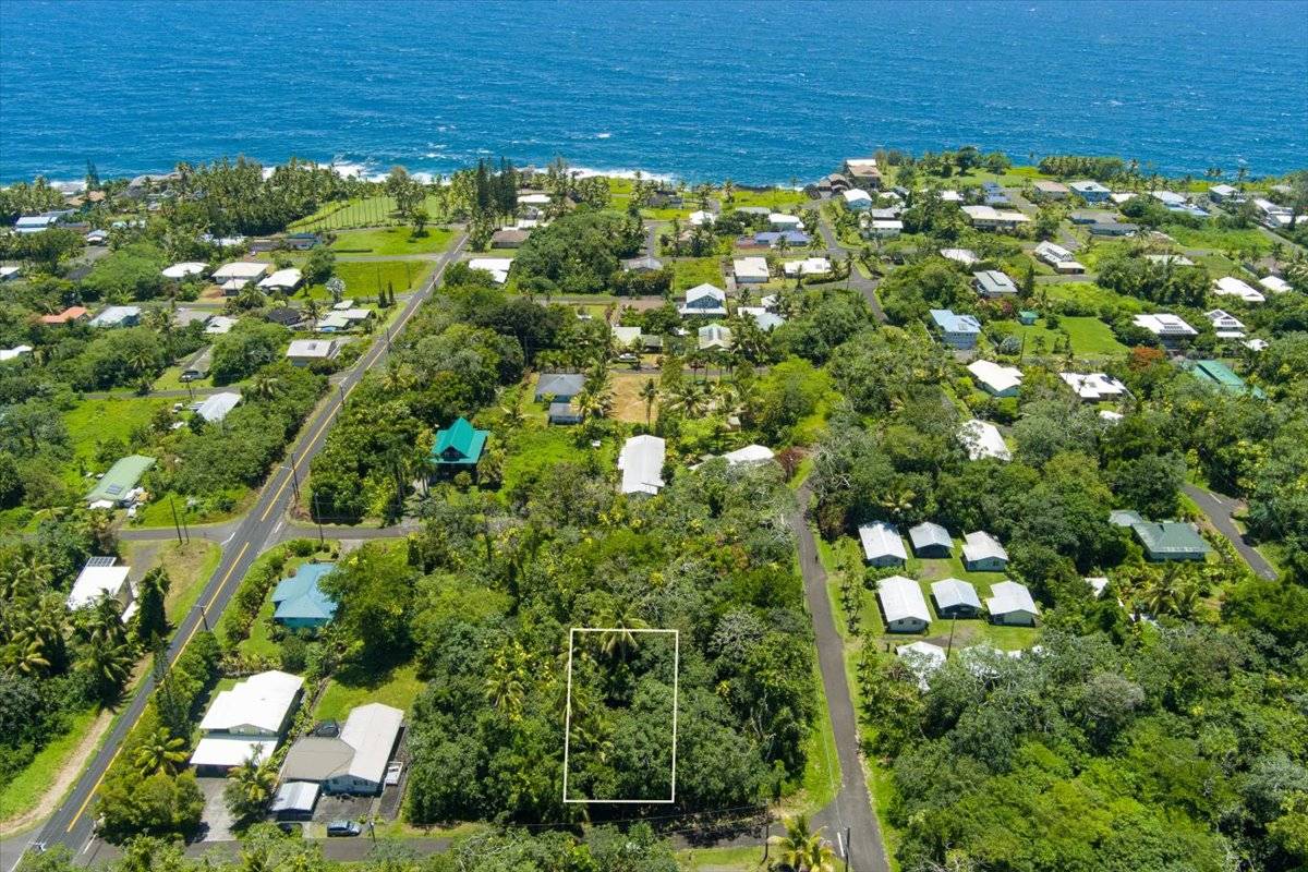 Pahoa, HI 96778,15-2761 OPIHI ST