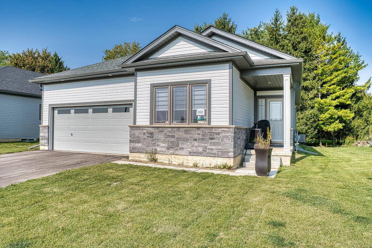 North Perth, ON N0G 1B0,166 ELLEN ST