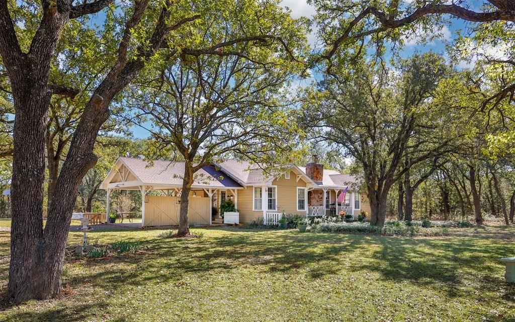 Collinsville, TX 76233,6056 W Line Road
