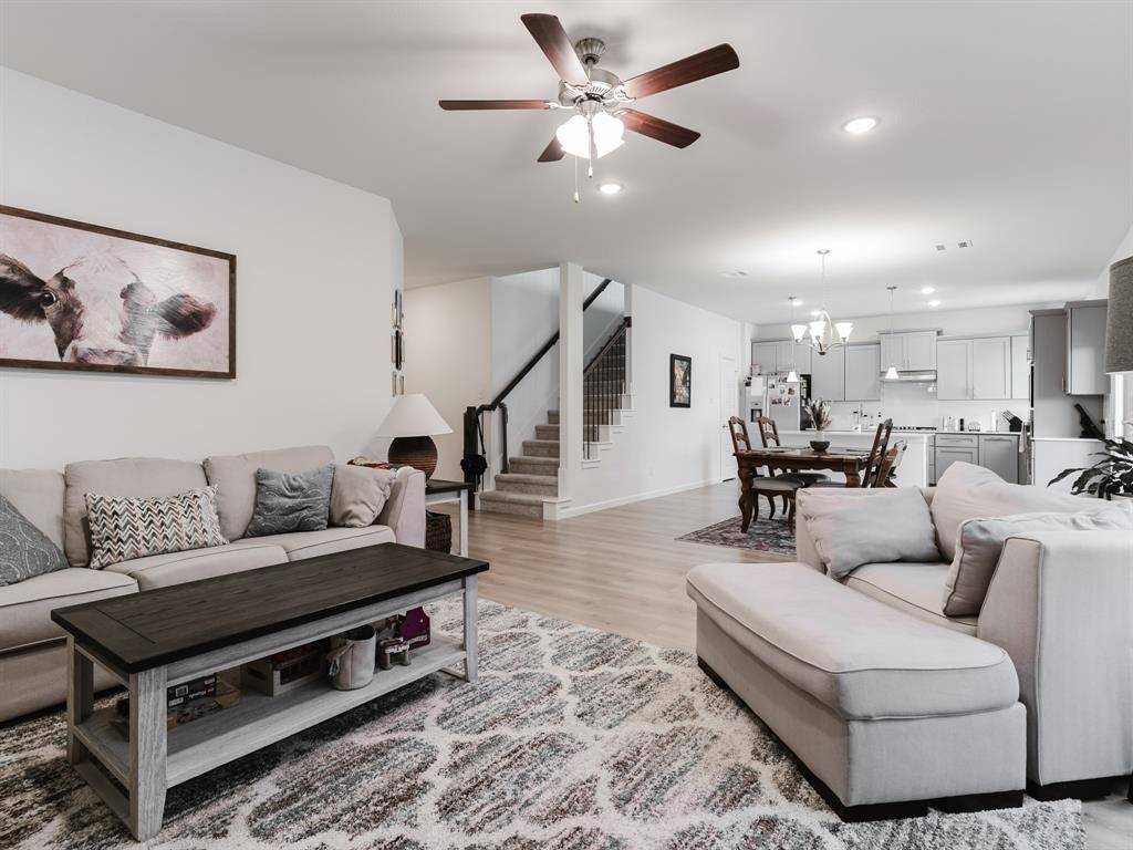 Haltom City, TX 76137,5433 Lake Front Drive