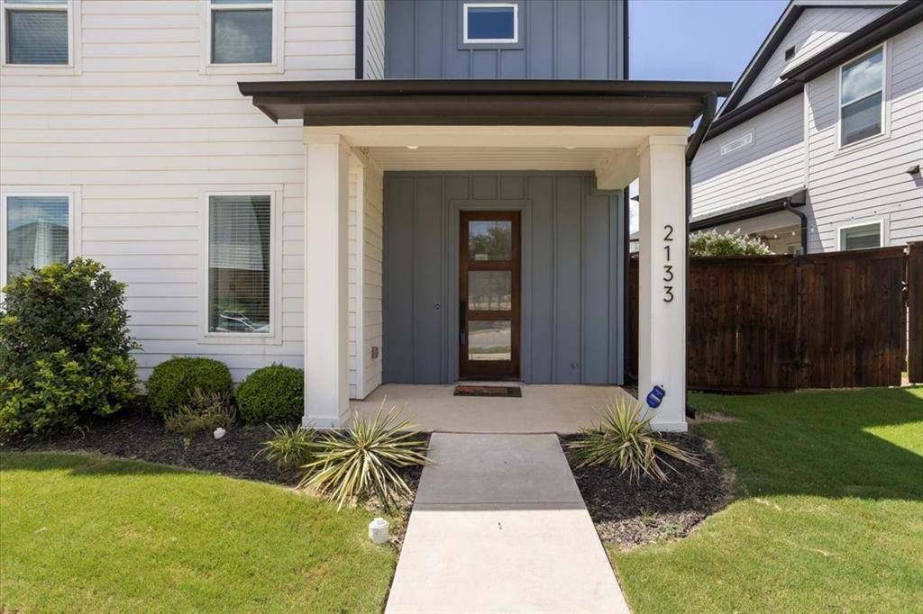 Fort Worth, TX 76111,2133 Bird Street