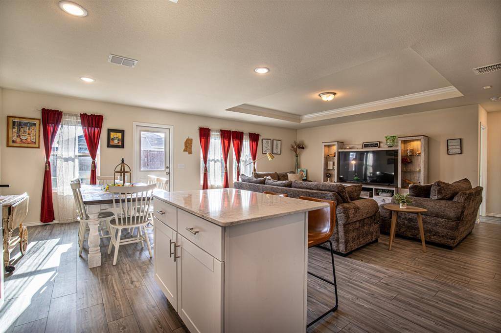 Haslet, TX 76052,16033 Pemberly Way