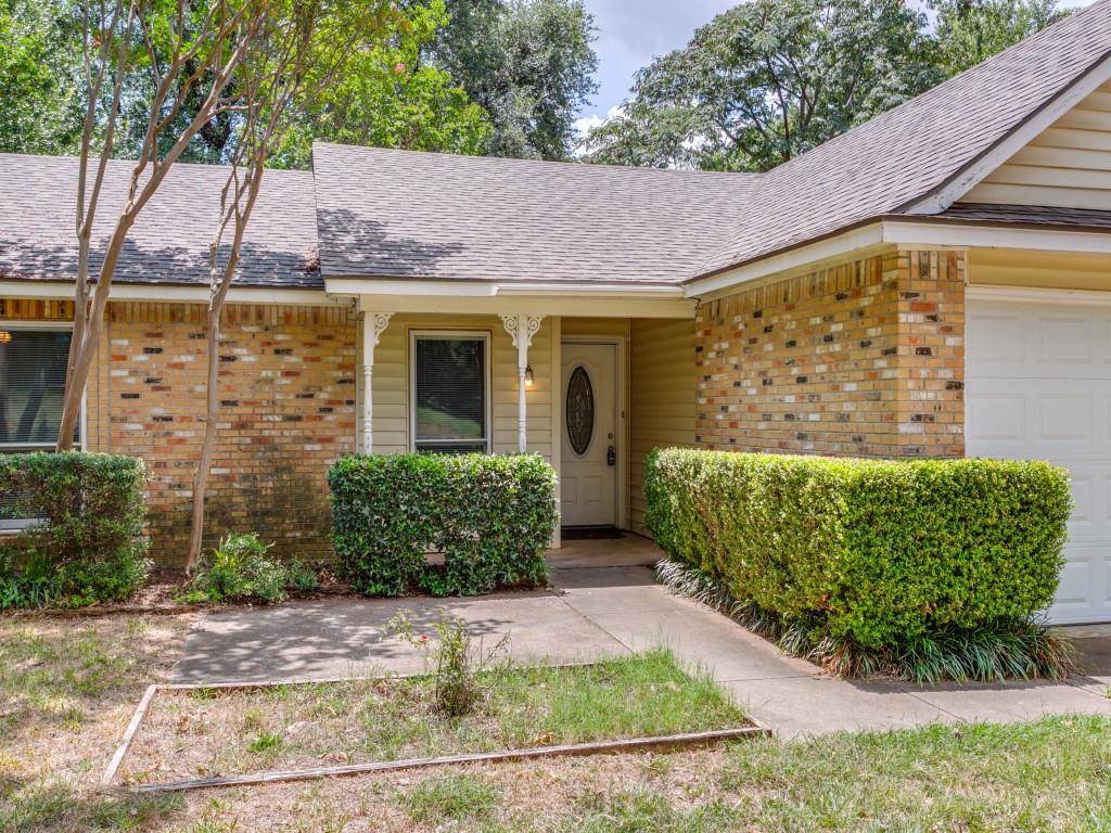 Hurst, TX 76053,109 E Redbud Drive