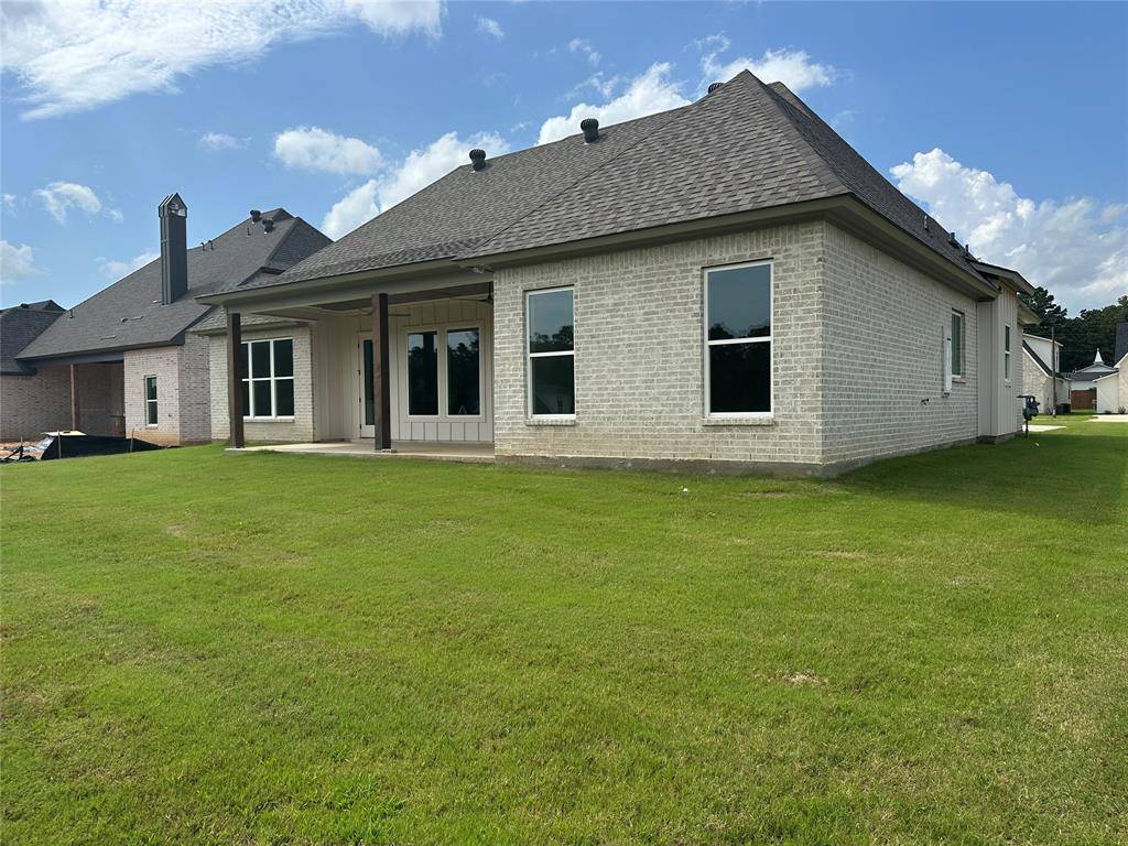 Shreveport, LA 71106,389 Newburn Lane