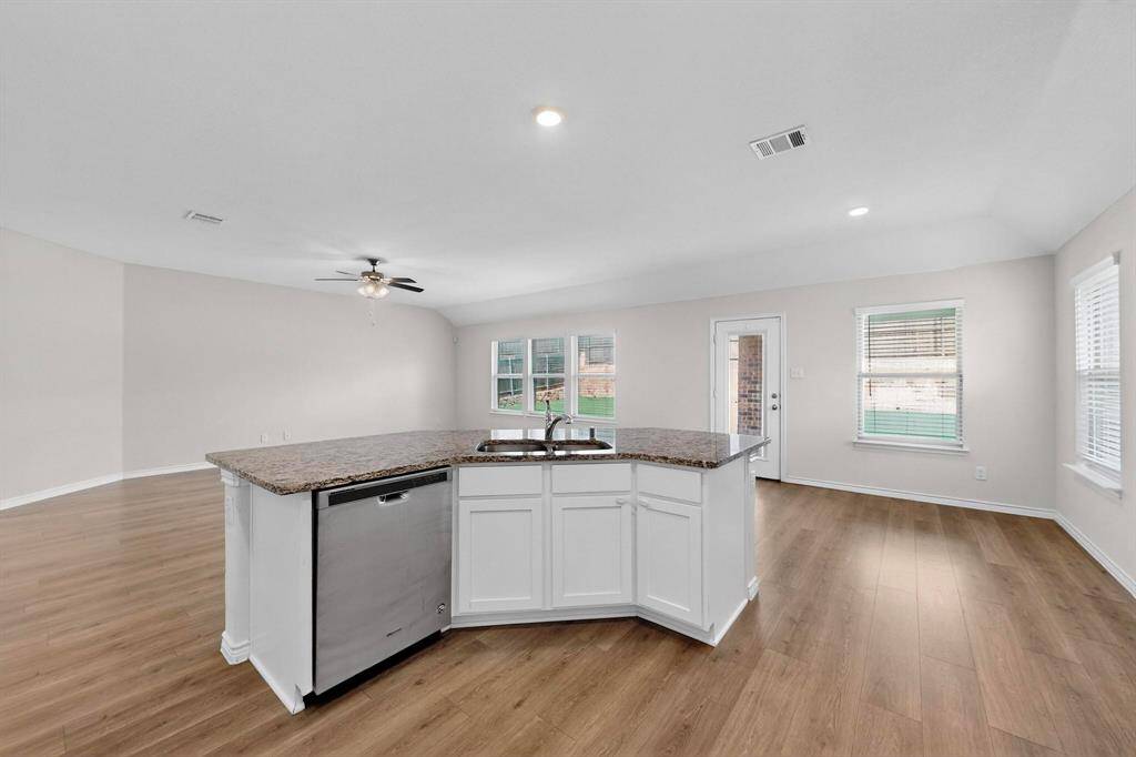 Fate, TX 75087,222 Red Oak Drive
