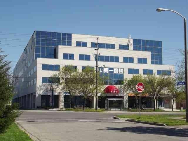 Toronto E07, ON M1S 5H6,4168 Finch AVE E #PH15