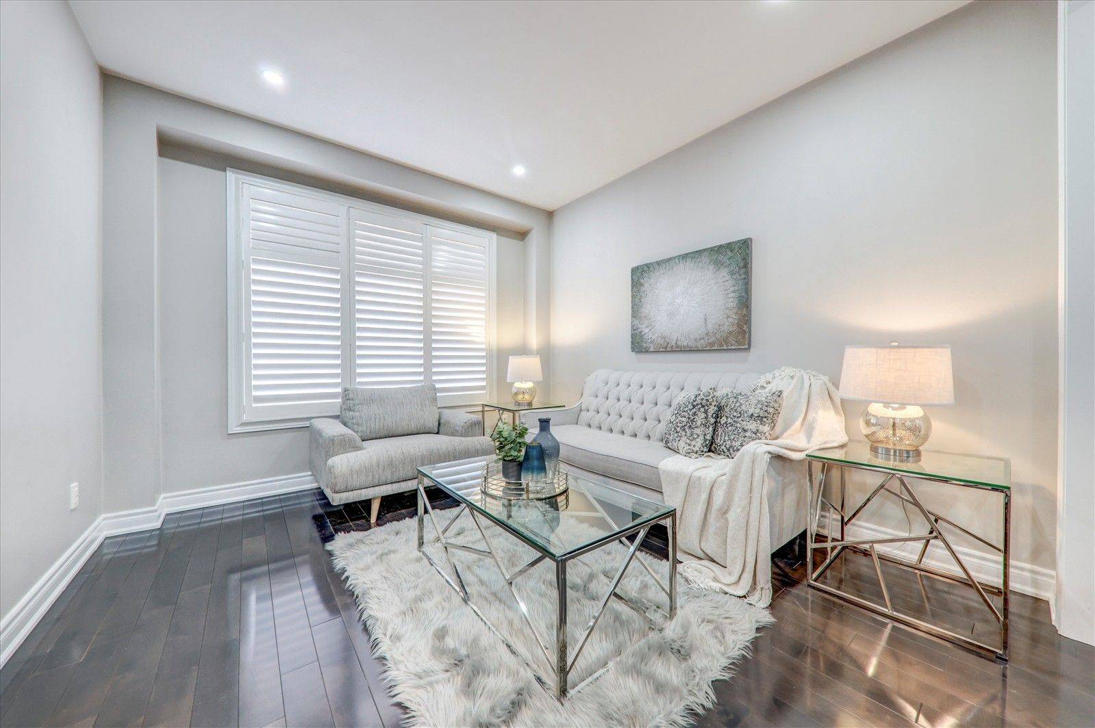 Toronto E11, ON M1X 1X9,87 Seasons DR