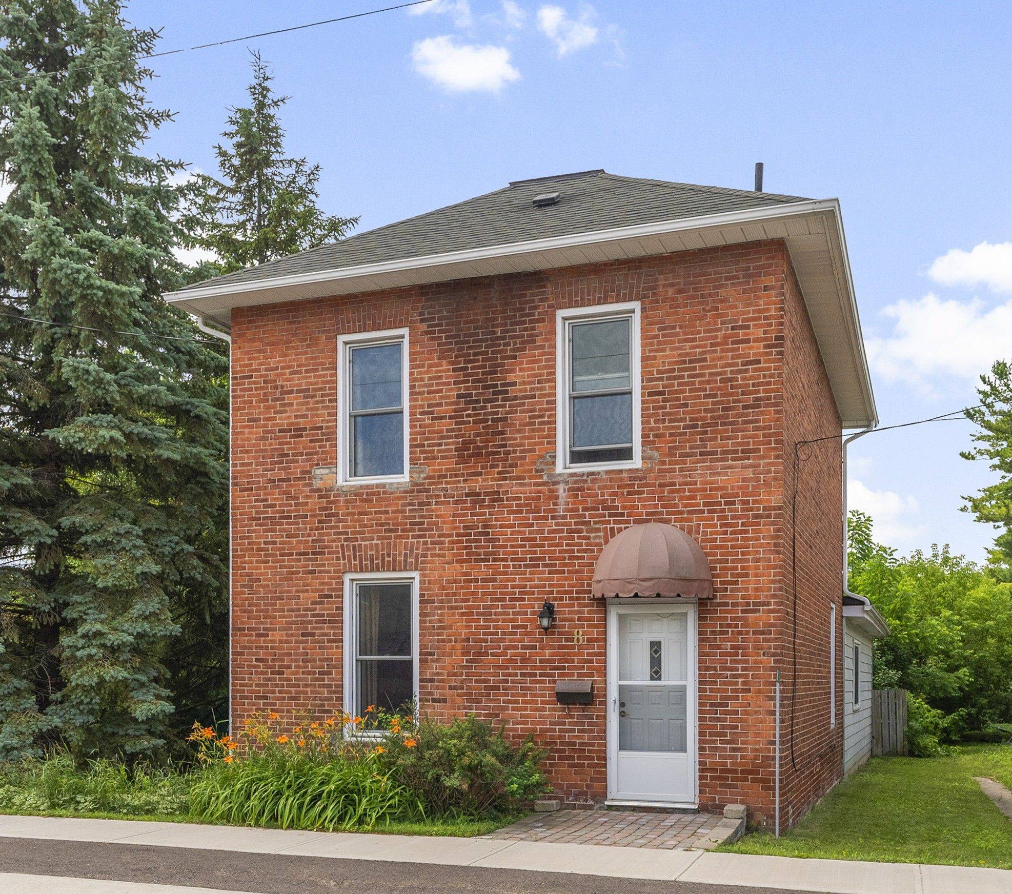 Mcnab/braeside, ON K7S 1R3,8 River RD