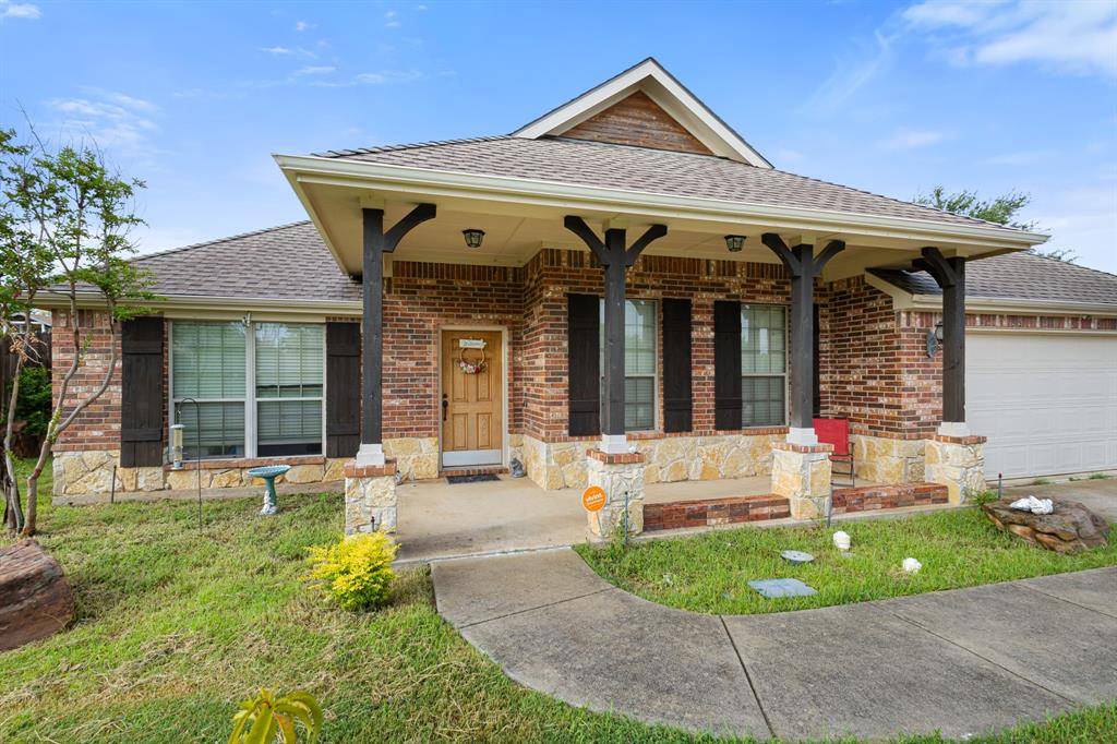 Runaway Bay, TX 76458,106 Cactus Canyon Drive