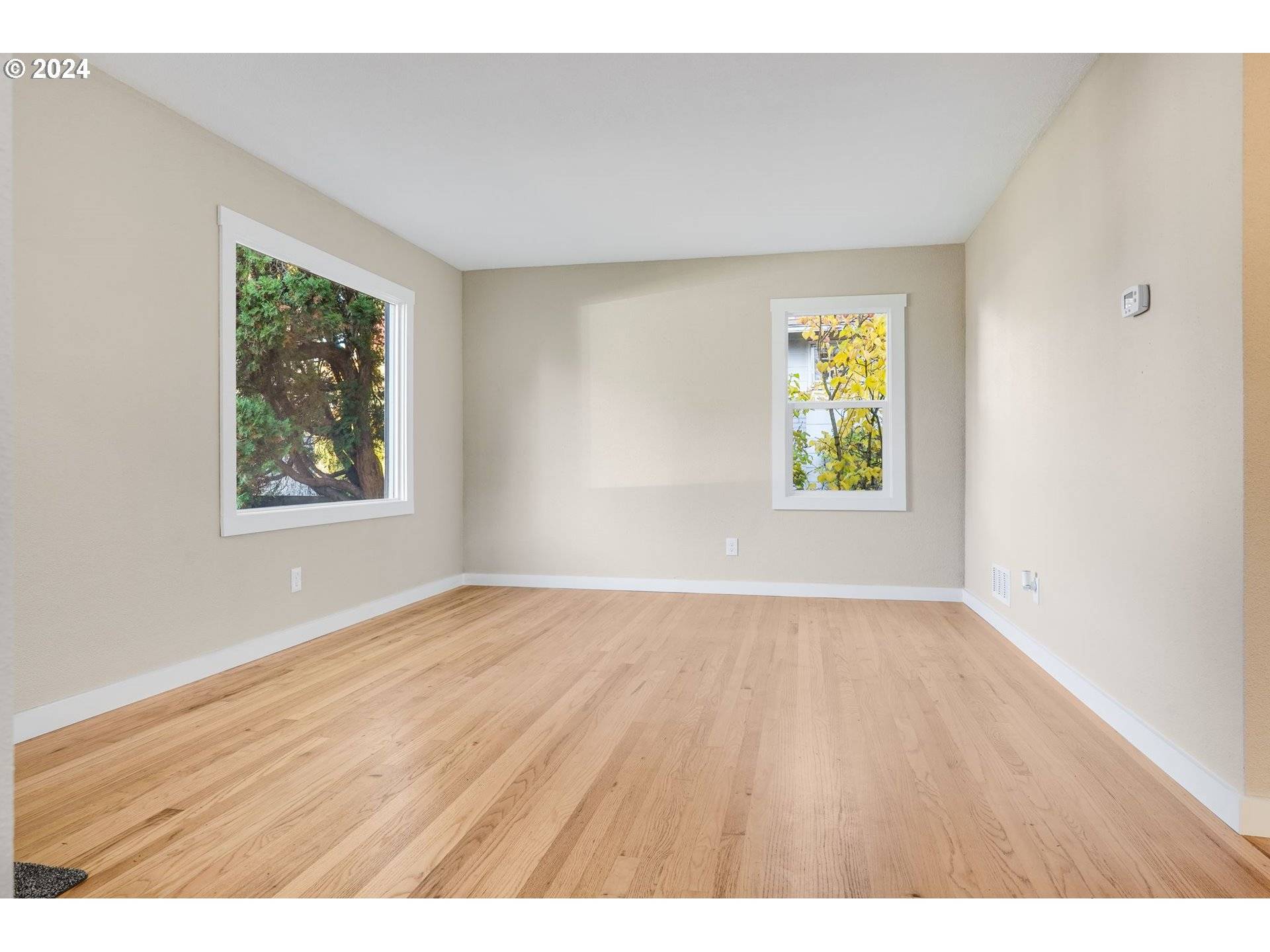 Portland, OR 97216,8510 SE WASHINGTON ST