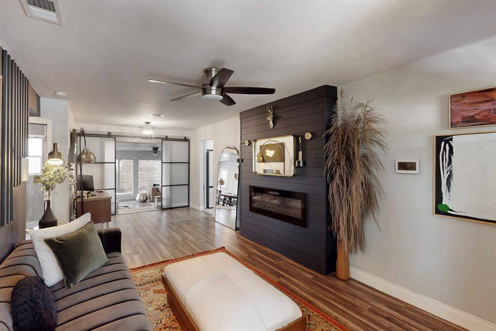 Dallas, TX 75224,2931 Garapan Drive