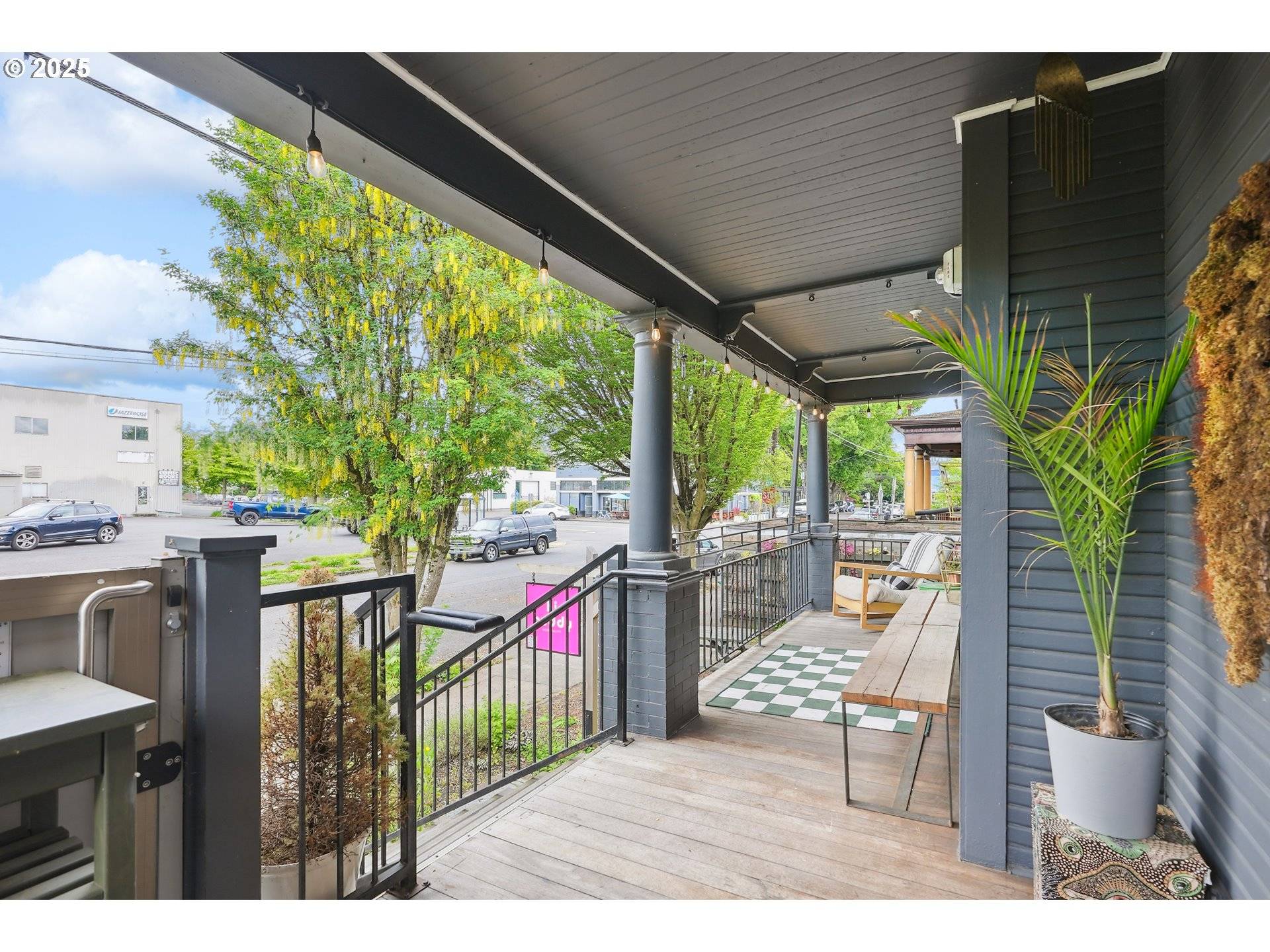 Portland, OR 97232,15 NE 18TH AVE