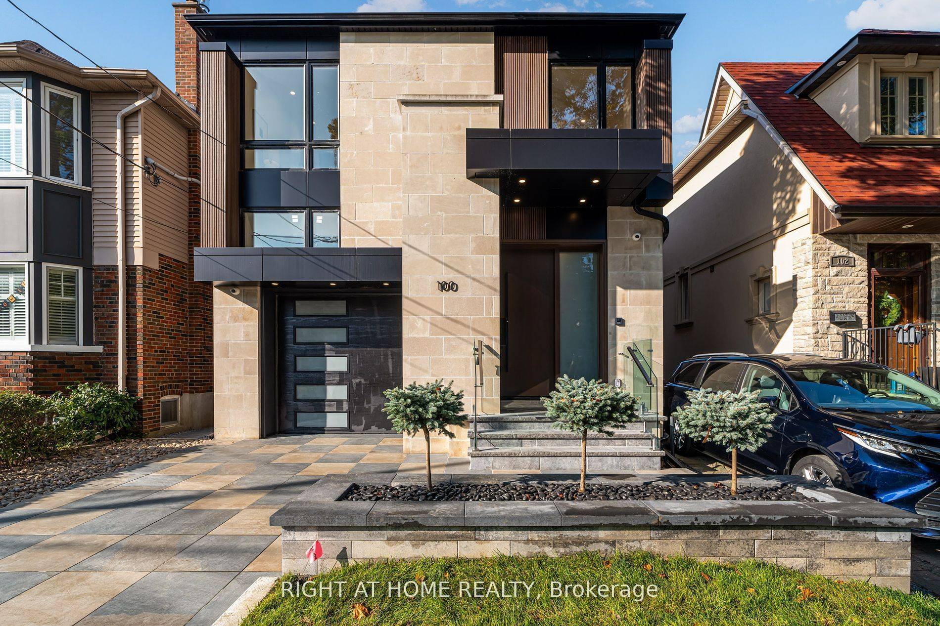 Toronto C11, ON M4G 2V9,100 Glenvale BLVD