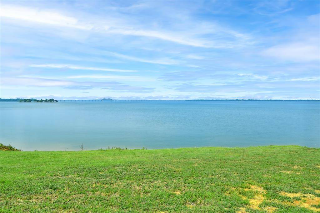 Lake Dallas, TX 75065,500 Waters Edge Drive #227