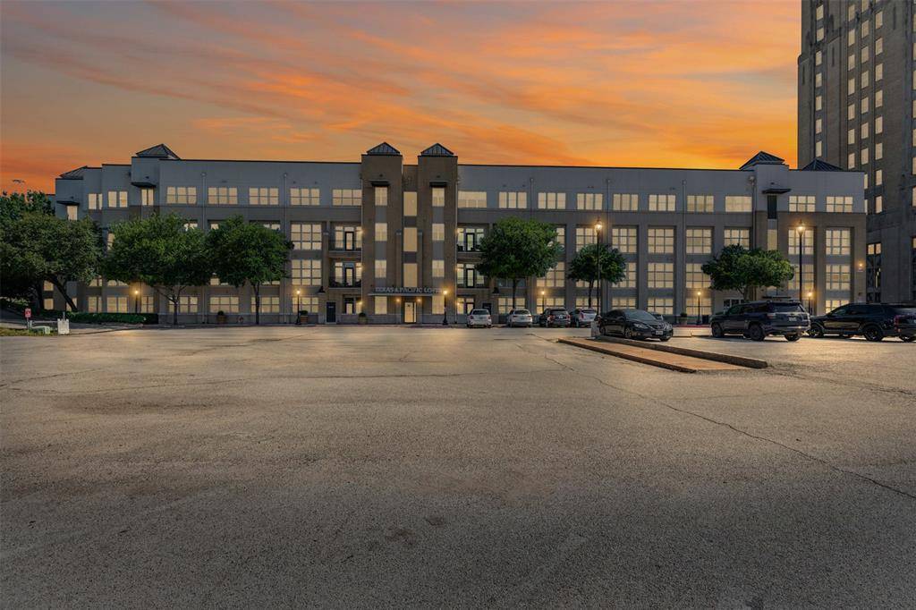 Fort Worth, TX 76102,201 W Lancaster Avenue #206