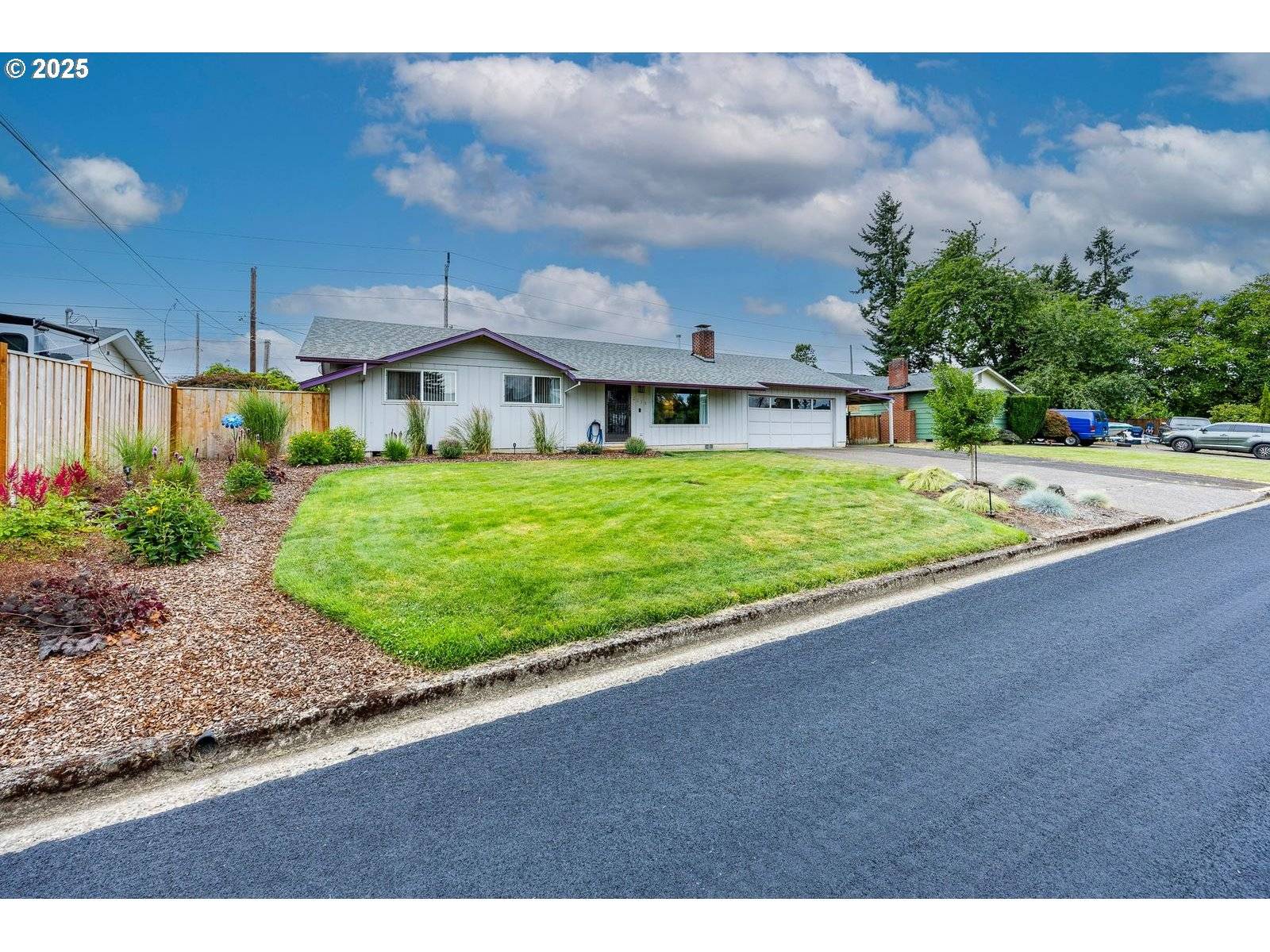 Springfield, OR 97477,2055 OTTO ST
