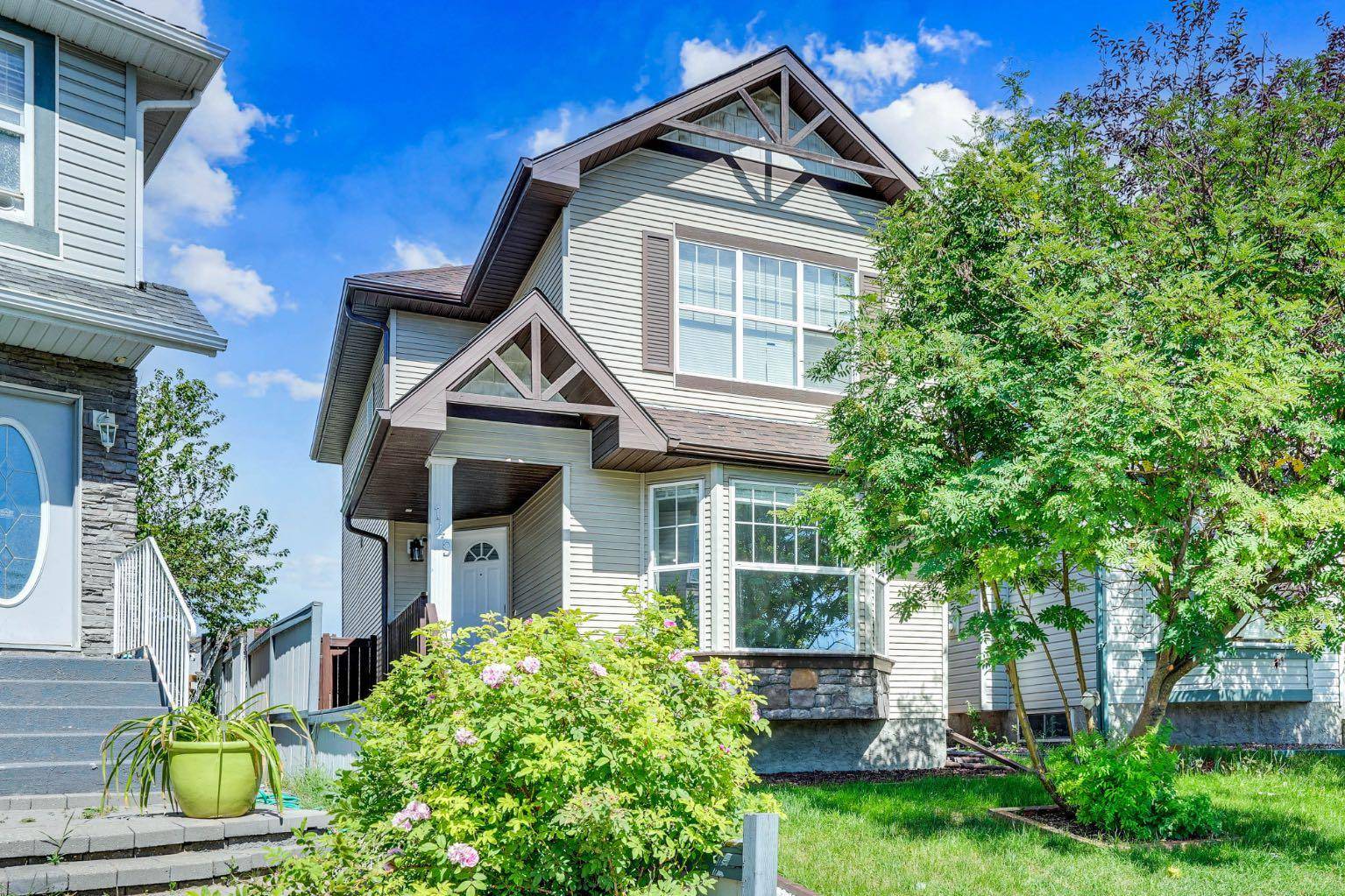 Calgary, AB T3J4S3,149 Taravista ST NE