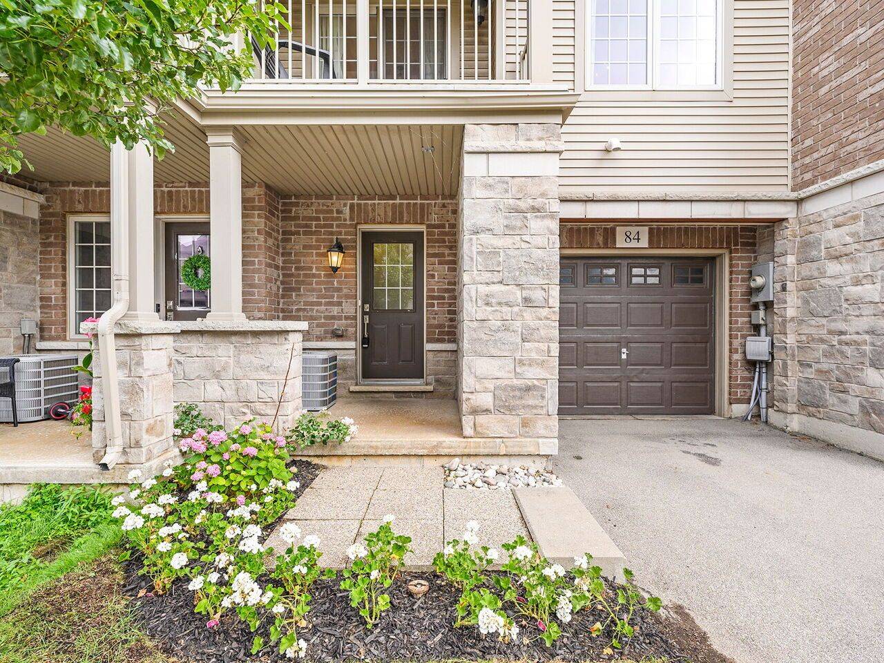Grimsby, ON L3M 0C8,515 Winston RD #84