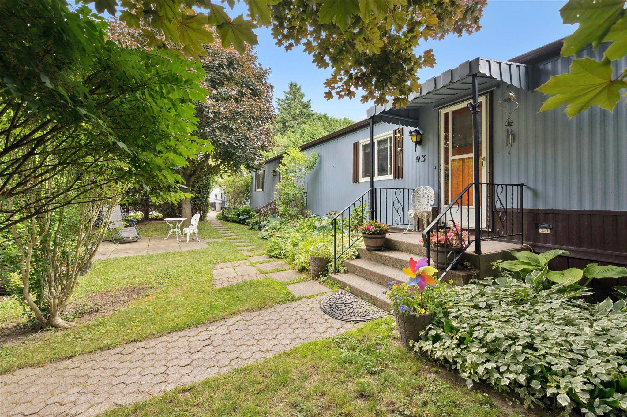 Hamilton, ON N0B 2J0,1294 Concession 8 RD W #93 Maple