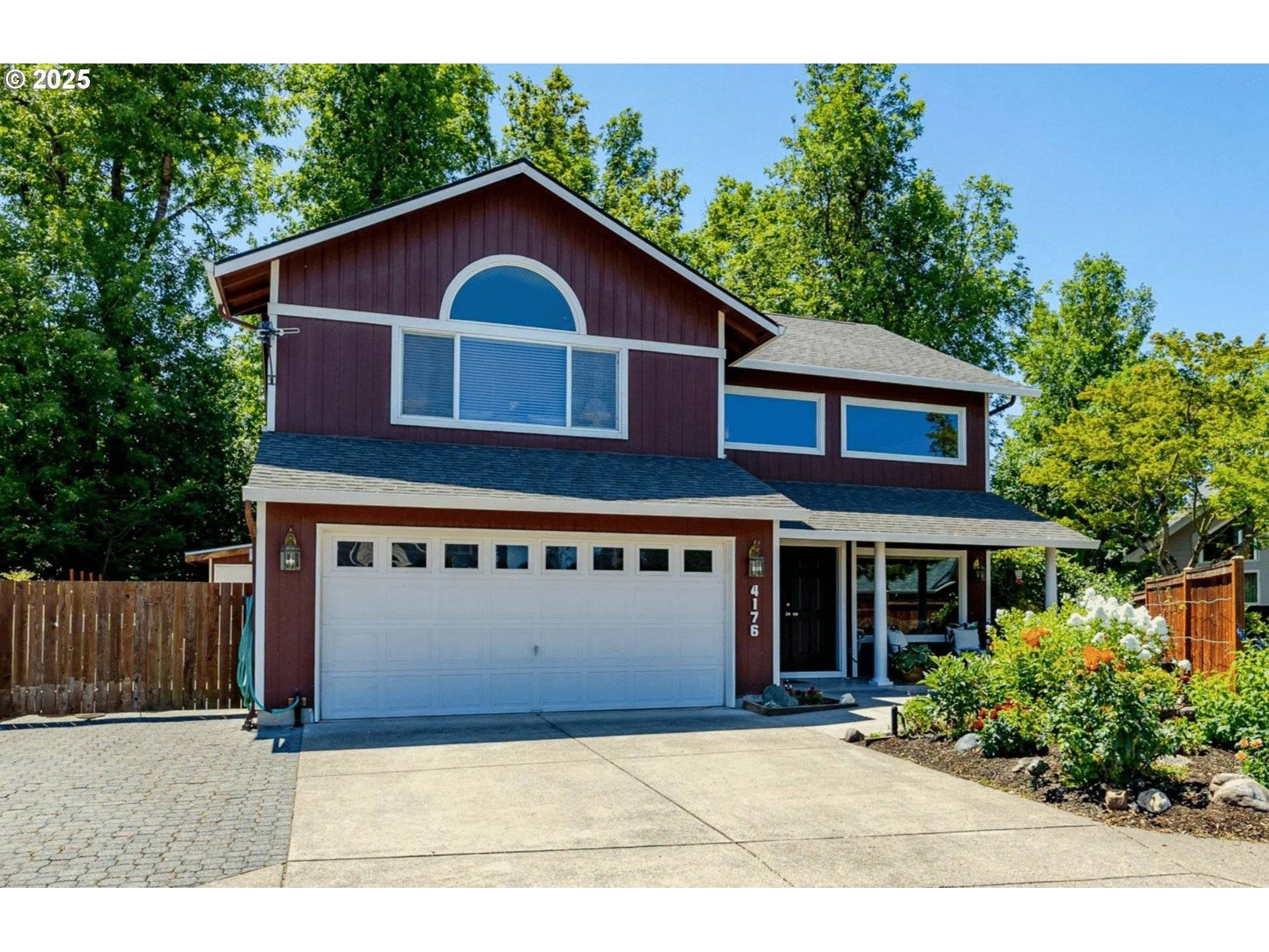 Eugene, OR 97404,4176 LANCASTER DR